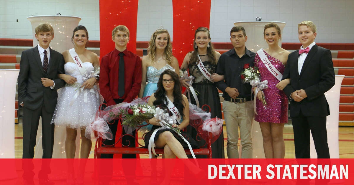 Local News: Miss RHS 2015 and her court (9/16/15)